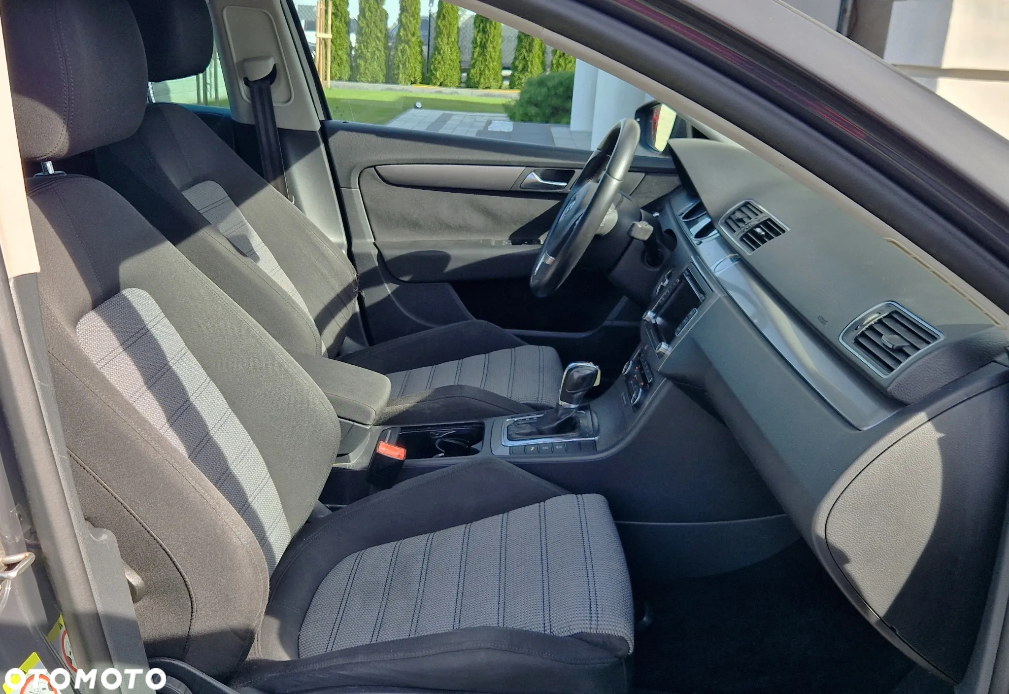 Volkswagen Passat Variant 2.0 TDI DSG BlueMotion Technology Exclusive - 21