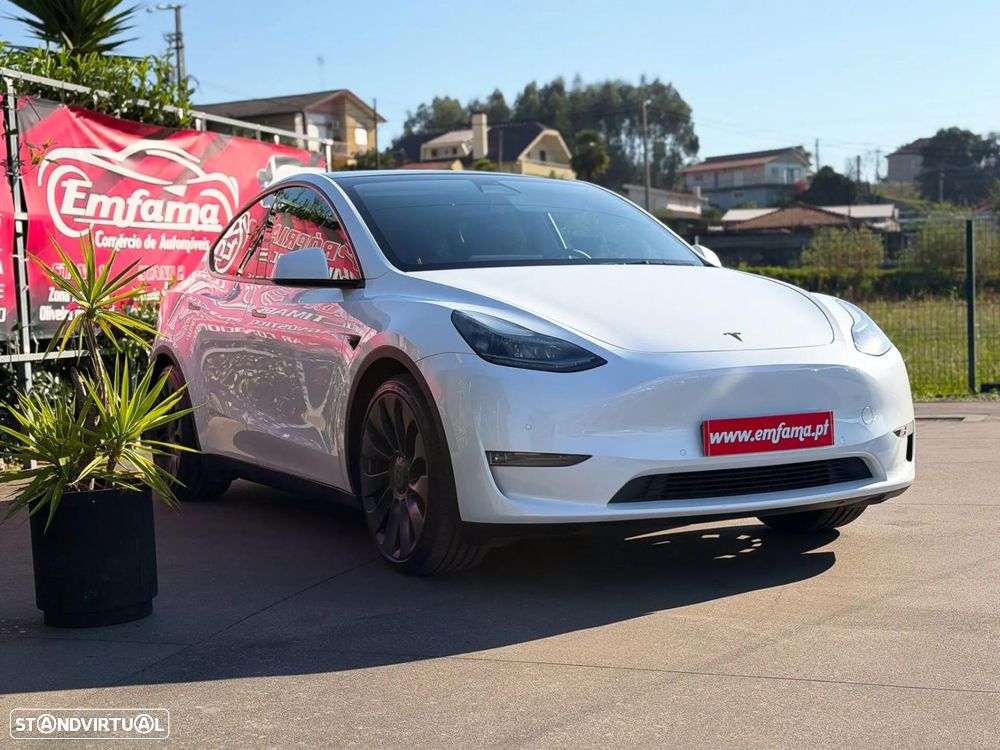 Tesla Model Y Performance Tração Integral - 12