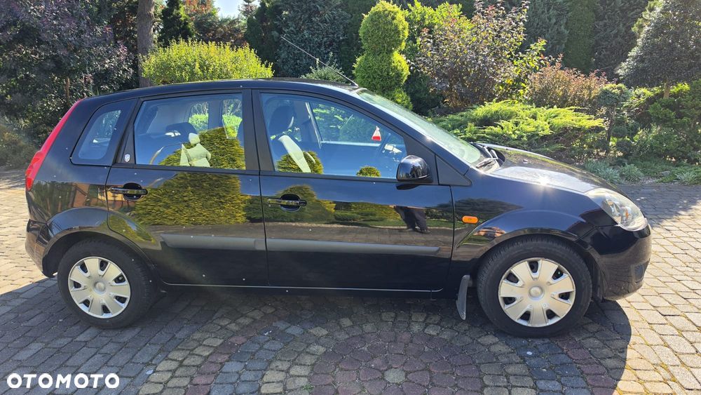 Ford Fiesta - 2