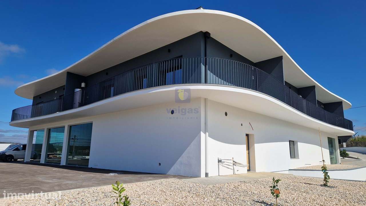 Loja nova com 118 m², com terreno adjacente de 2.060m2, junto à Estrad - Grande imagem: 3/14