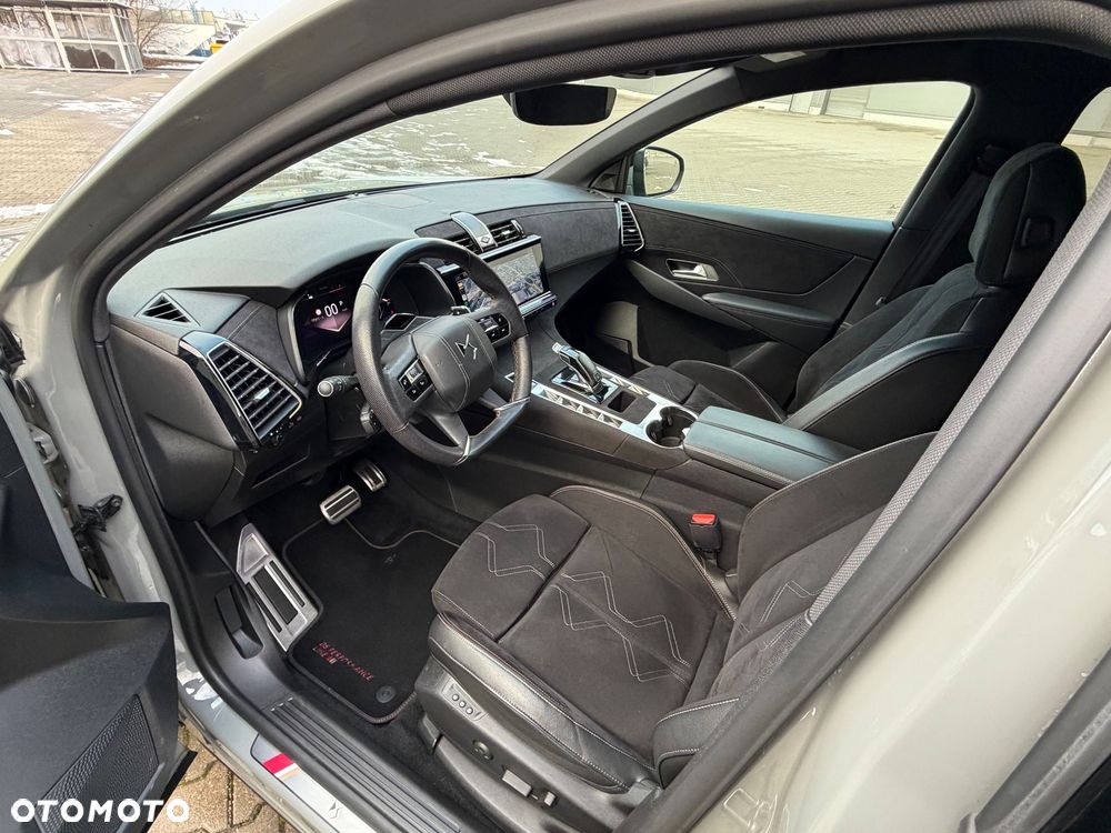 DS Automobiles DS 7 Crossback - 17