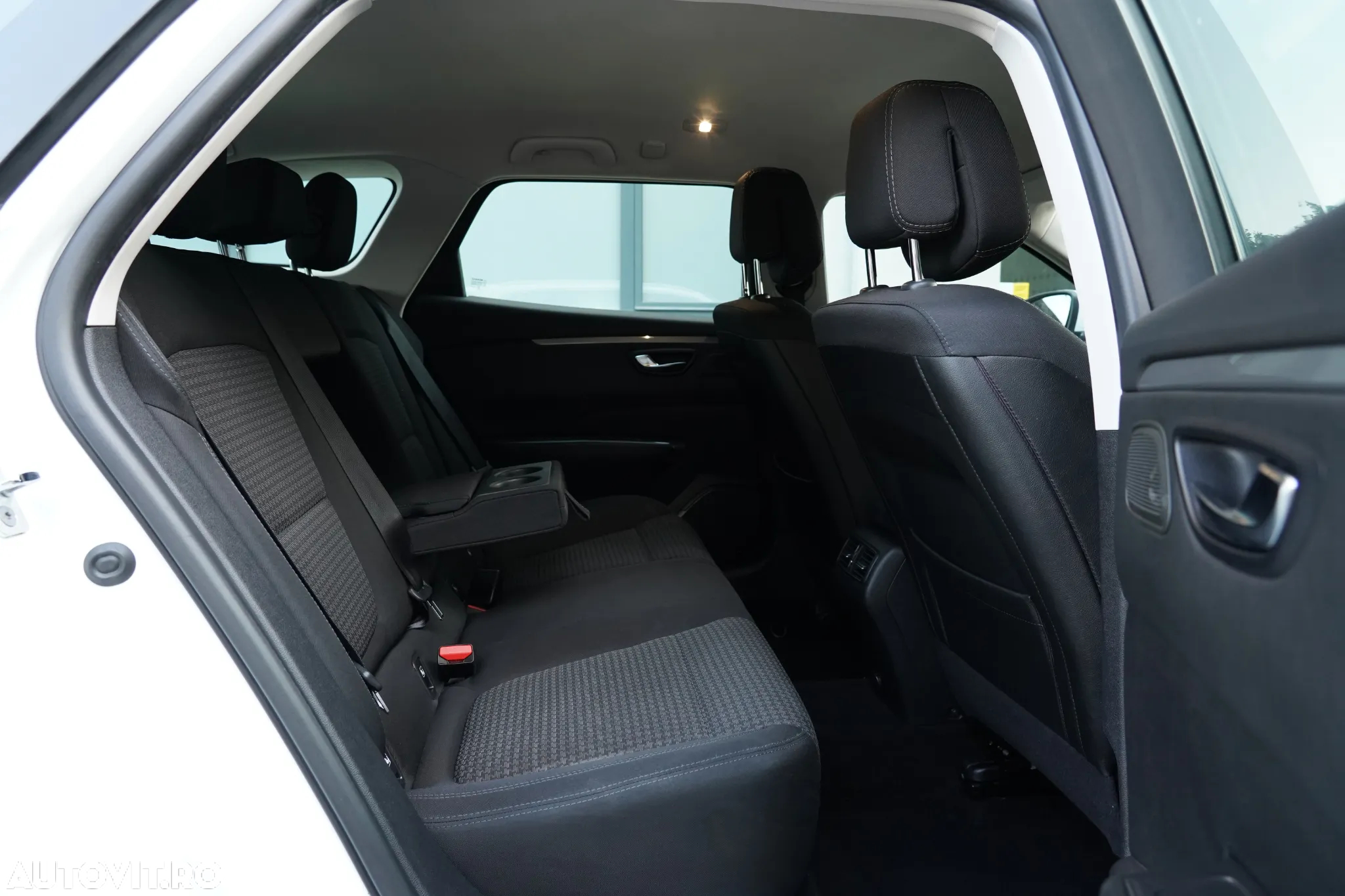 Renault Talisman Grandtour ENERGY dCi 130 INTENS - 9
