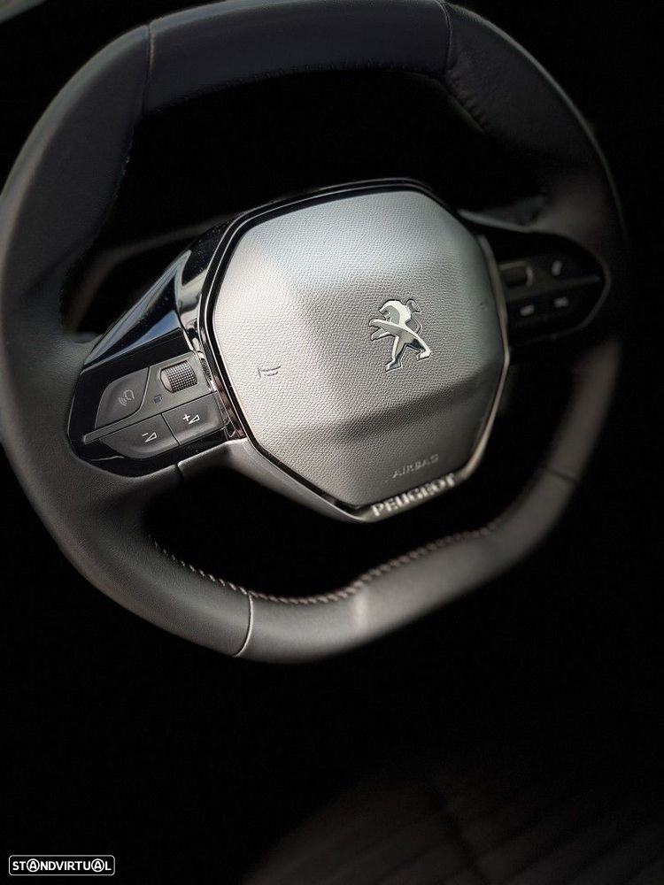 Peugeot 2008 1.5 BlueHDi Active Pack - 26
