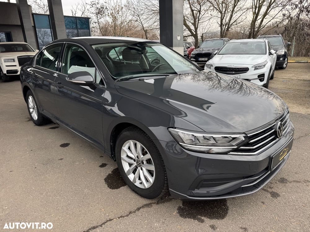Volkswagen Passat 2.0 TDI DSG Comfortline - 8