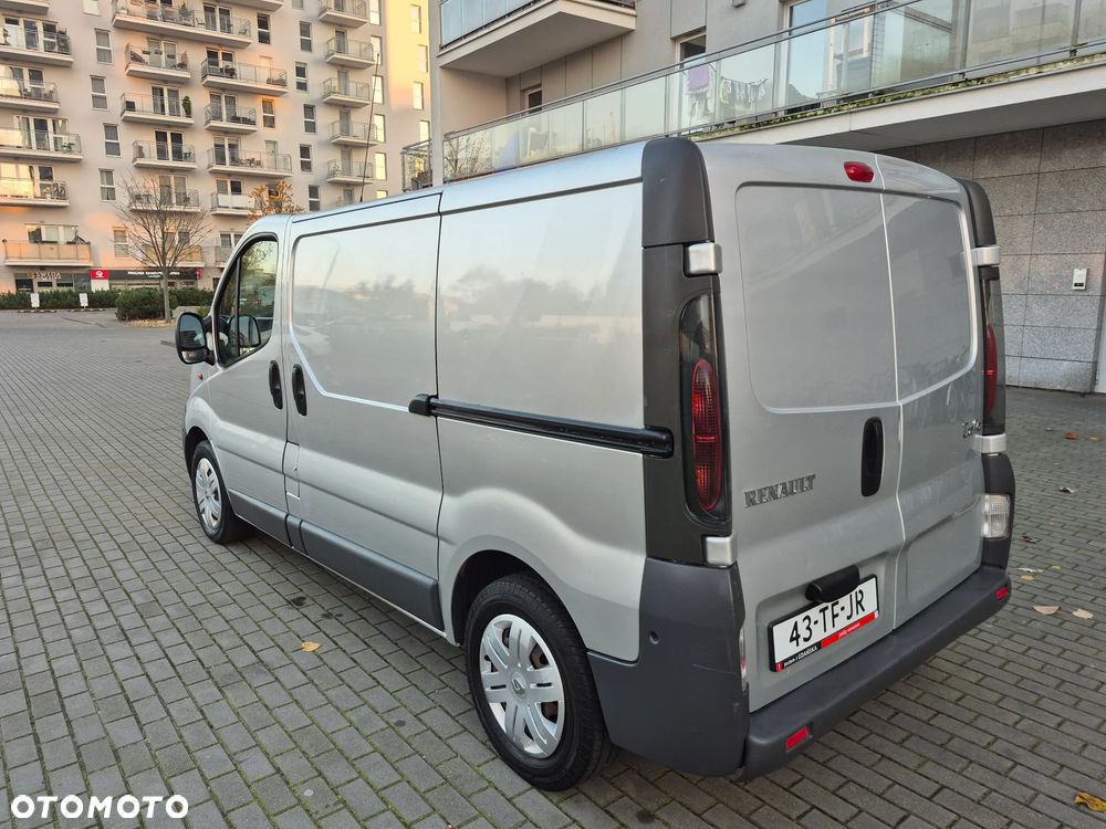 Renault Traffic - 5