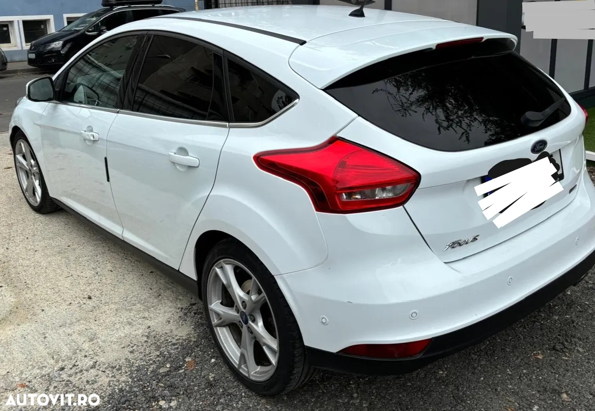 Ford Focus 1.5 Ecoboost Titanium - 2