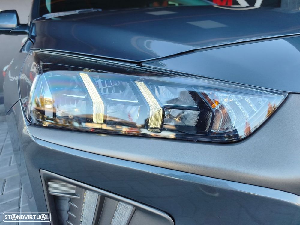 Hyundai Ioniq - 50