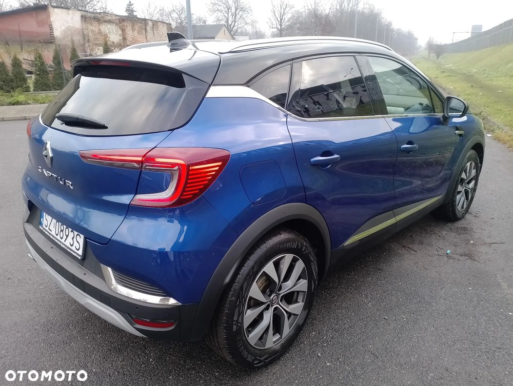 Renault Captur - 23