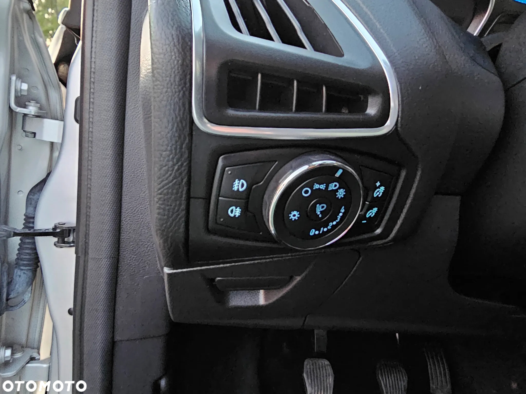 Ford Focus 1.0 EcoBoost Trend ASS - 14