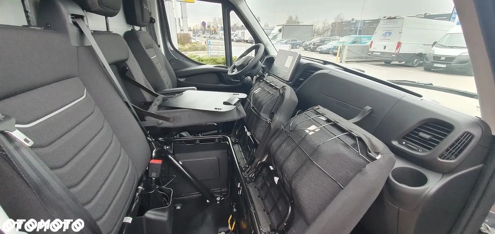 Iveco DAILY WYPRZEDAŻ DEALERA – zastosowanie pod 10 palet !!! - 10