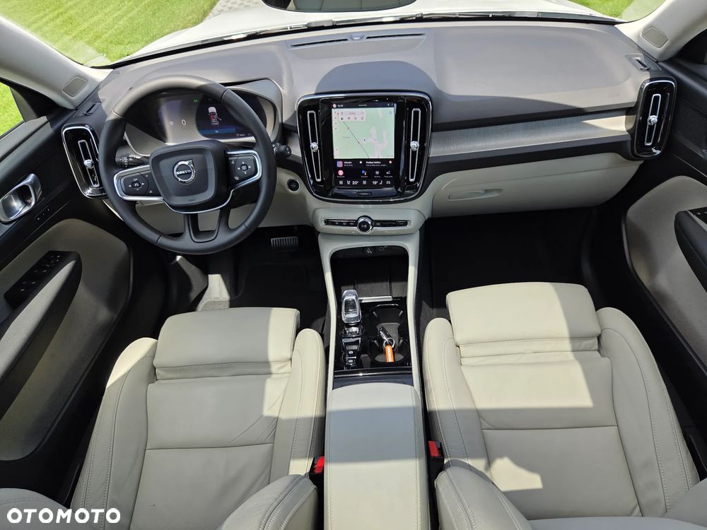 Volvo XC 40 B5 AWD Ultimate Dark - 22
