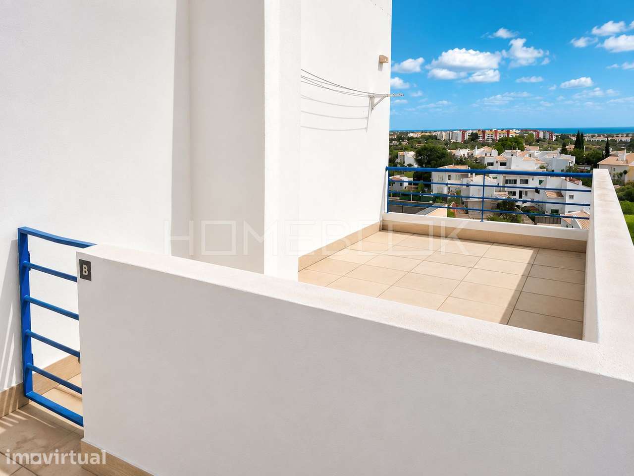 T1 convertido em T2 | Terraço Privativo | Garagem | Elevador - Grande imagem: 2/4