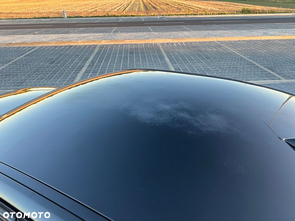 BMW Seria 3 320i - 30