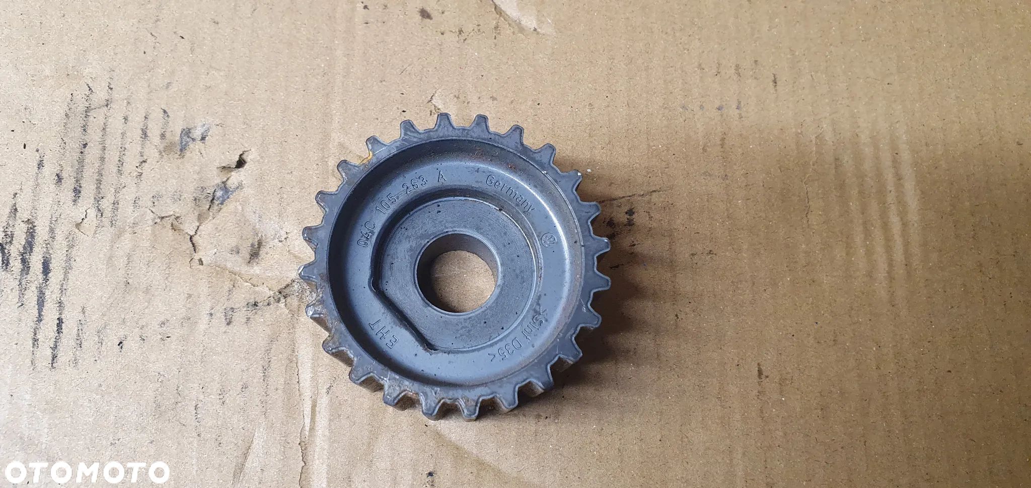 Koło zębate rozrządu VW UP 1.0 CHY 04C105263A - 1