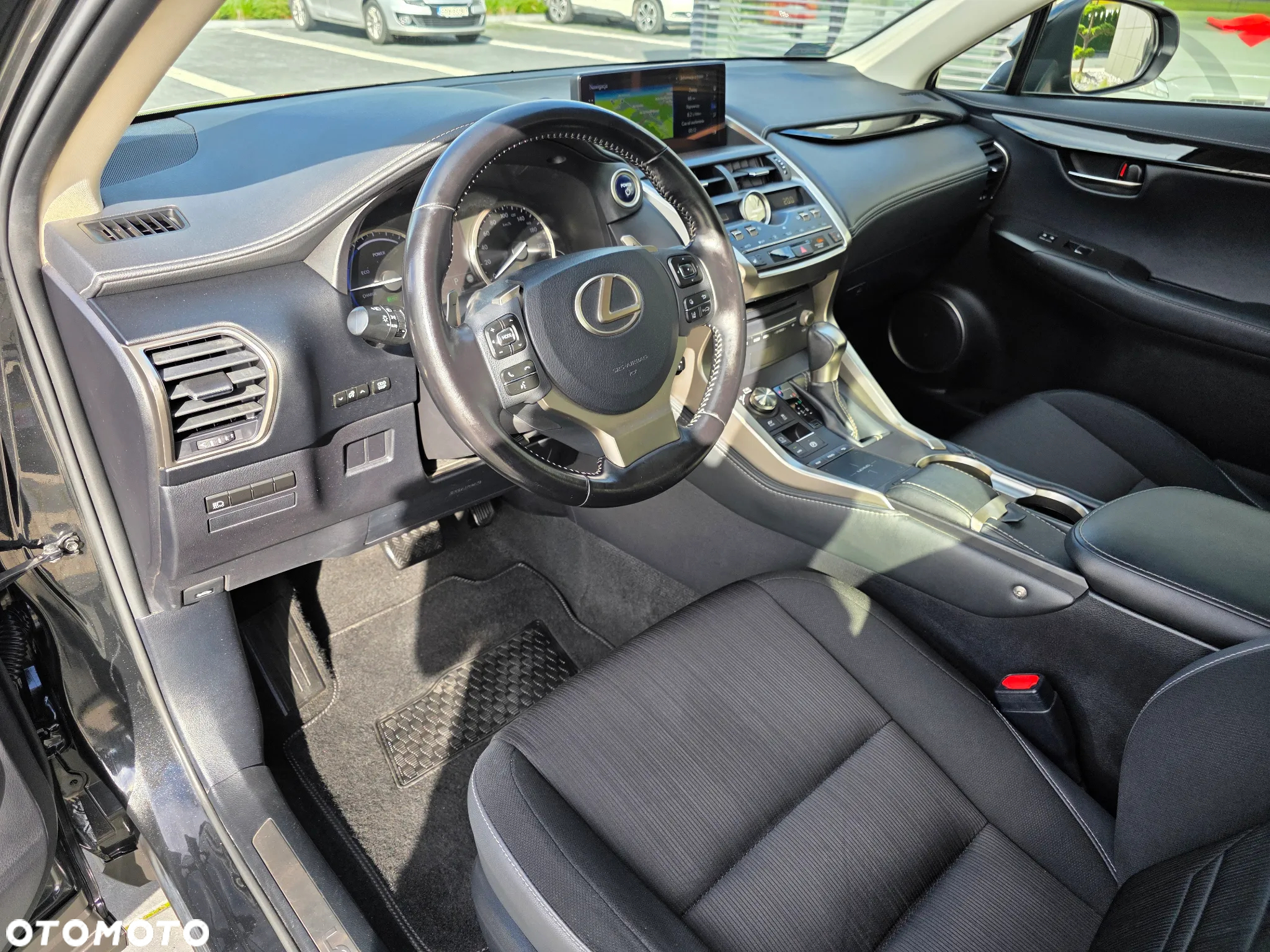 Lexus NX 300h Elegance AWD - 24
