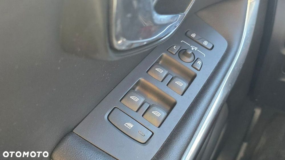 Volvo V40 - 16