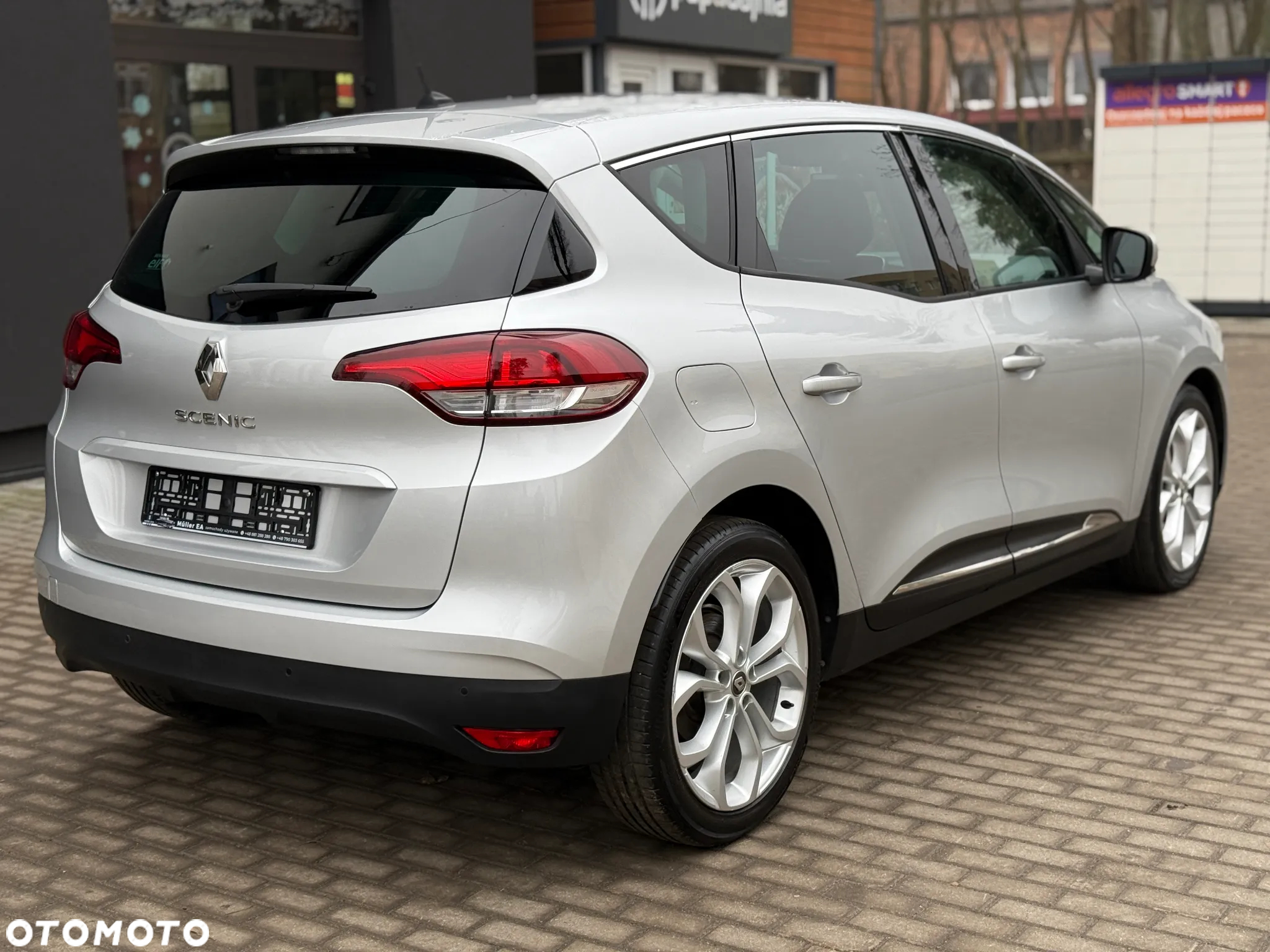Renault Scenic 1.7 Blue dCi Zen - 15