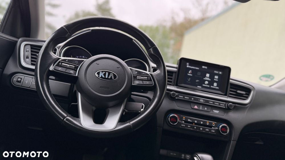 Kia Ceed 1.4 T-GDI DCT OPF Platinum Edition - 35