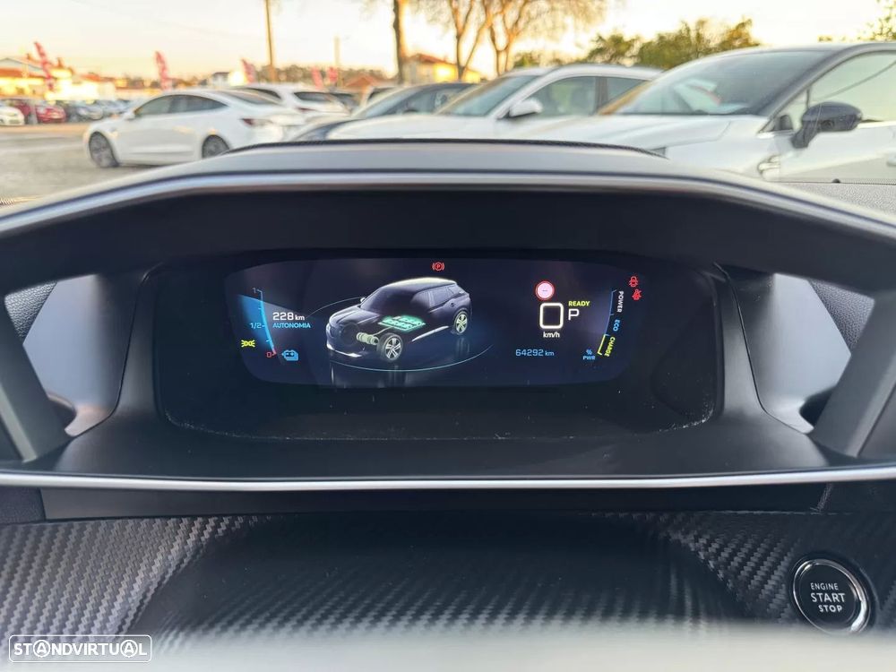 Peugeot e-2008 50 kWh Allure - 37