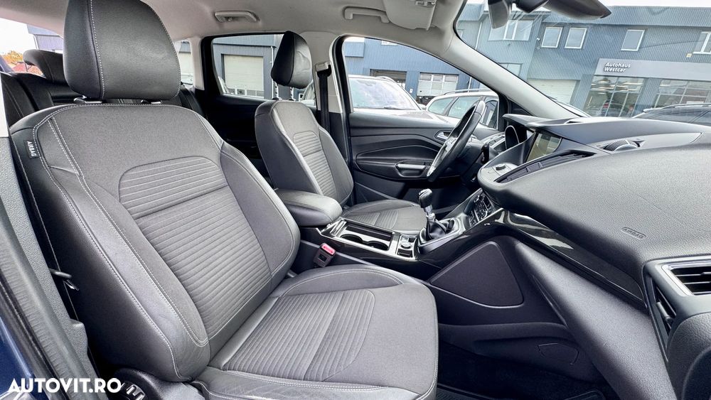 Ford Kuga 1.5 EcoBoost TITANIUM - 11