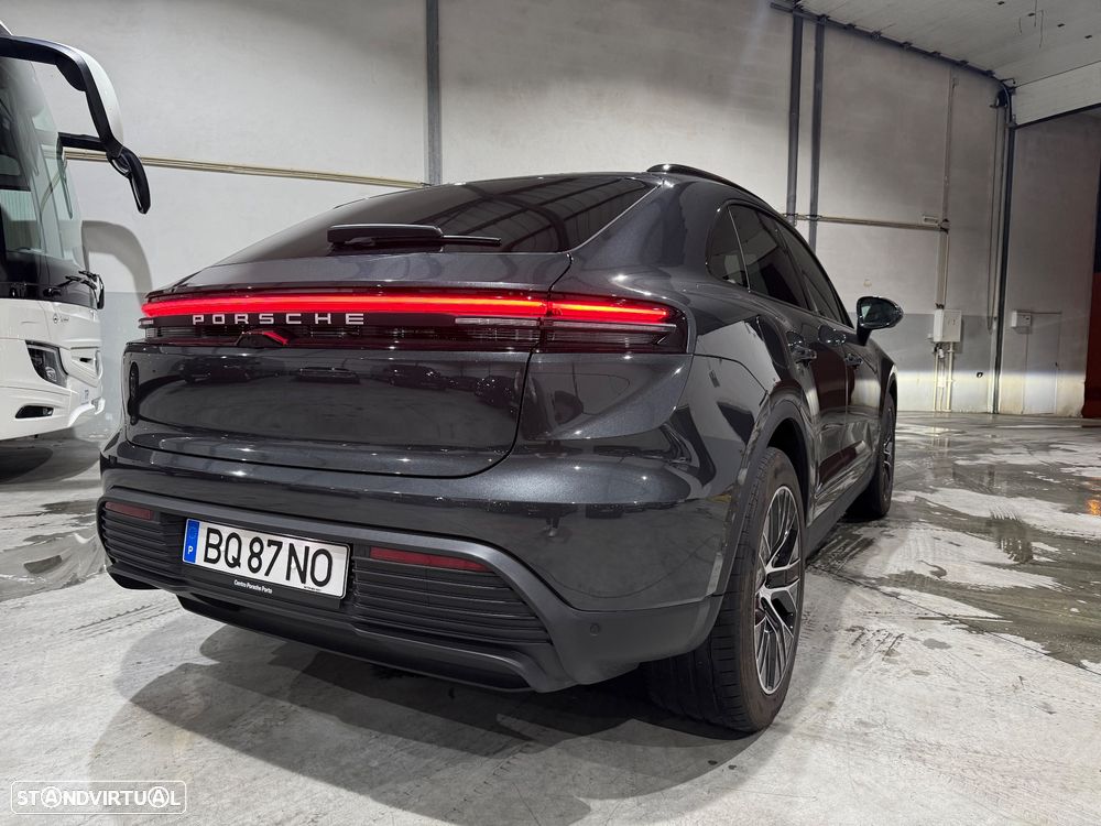 Porsche Macan Electric 4S - 5