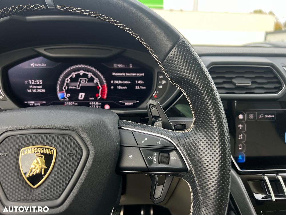 Lamborghini URUS - 29