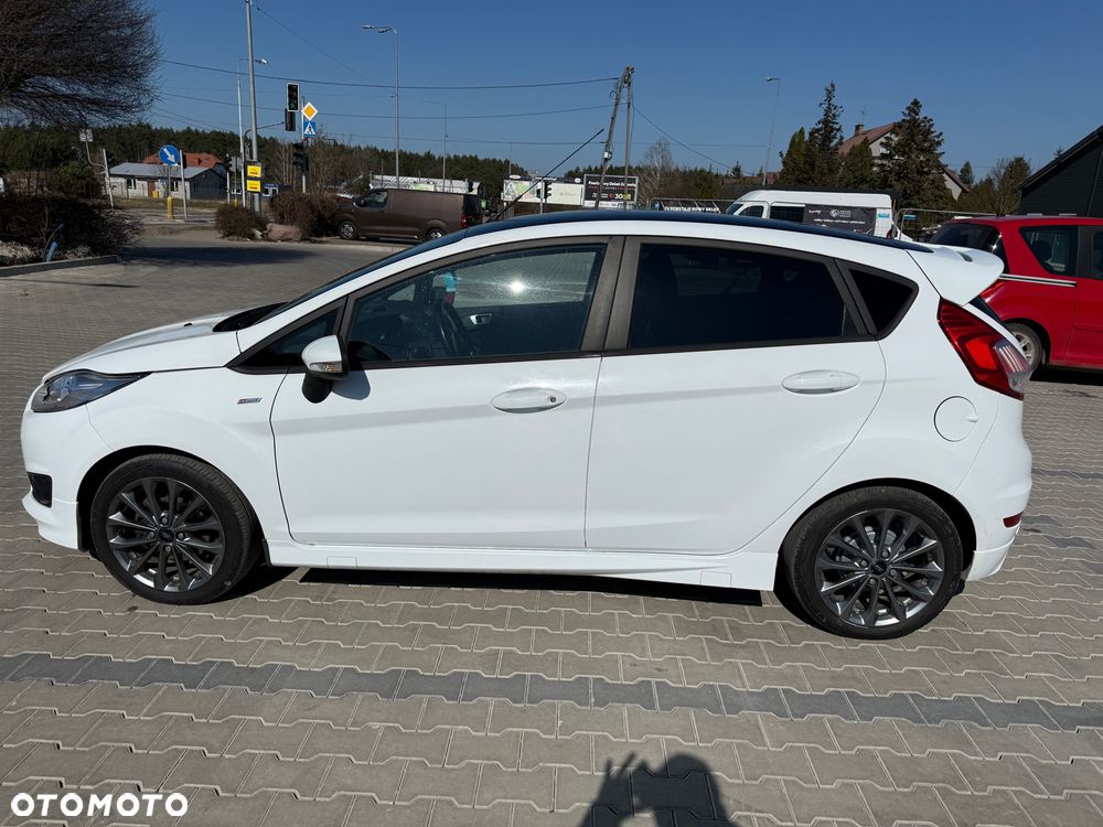 Ford Fiesta - 2