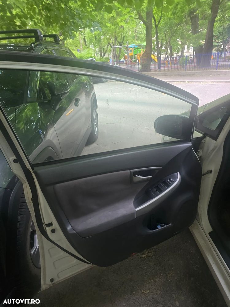Toyota Prius HSD Luna - 21
