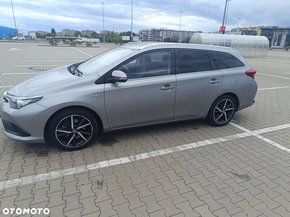 Toyota Auris Hybrid 135 Selection - 3