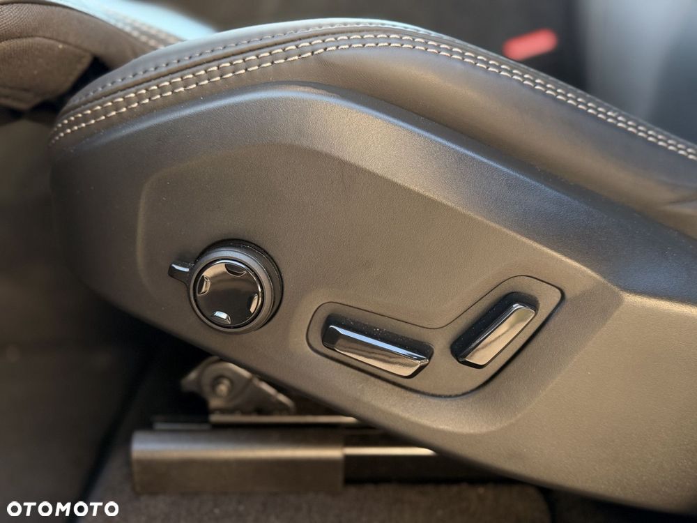 Volvo XC 60 - 33