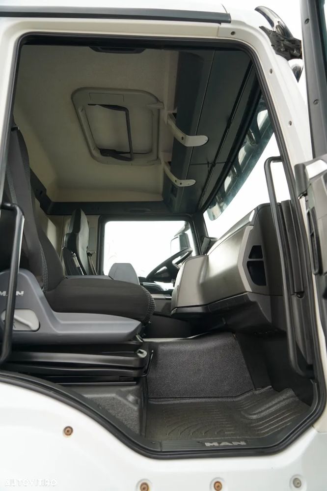 MAN TGS 32.400 / 8x4 / BETONIERĂ LIEBHERR / BETONIERĂ 9 M3 / JANTE DIN ALIAJ / EURO 5 - 38