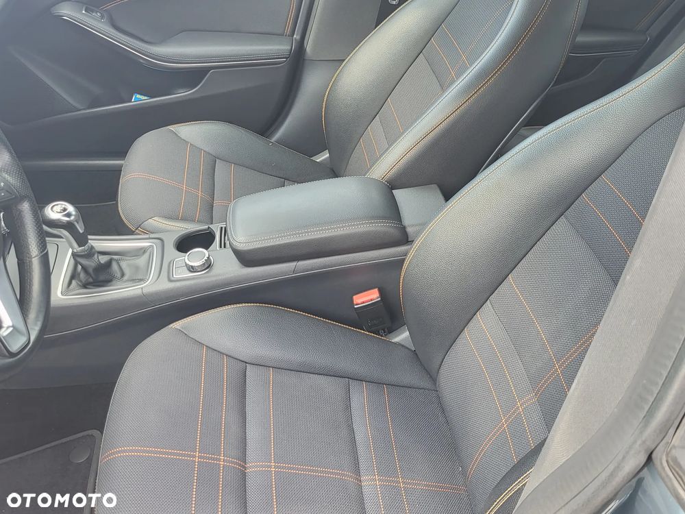 Mercedes-Benz CLA 200 CDI - 5