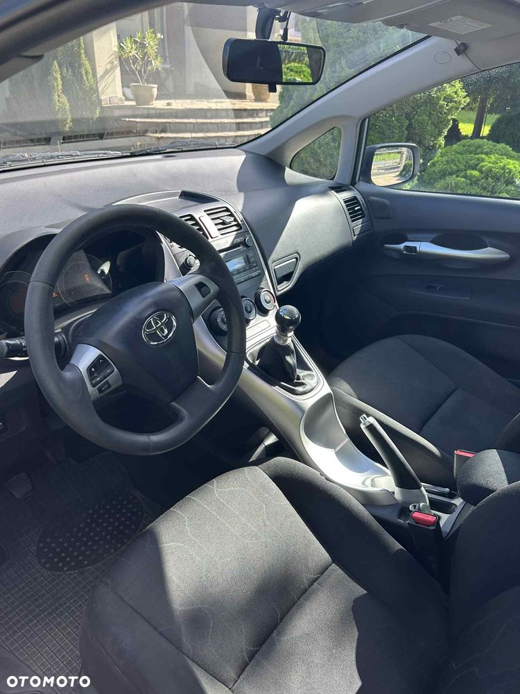 Toyota Auris 1.4 D-4D Life - 2