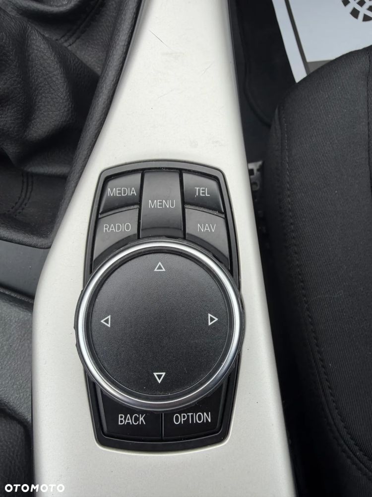 BMW Seria 1 118i Edition M Sport Shadow - 12