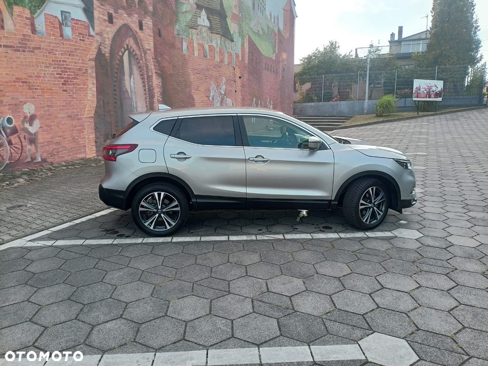Nissan Qashqai 1.2 DIG-T N-Connecta Xtronic EU6 - 8