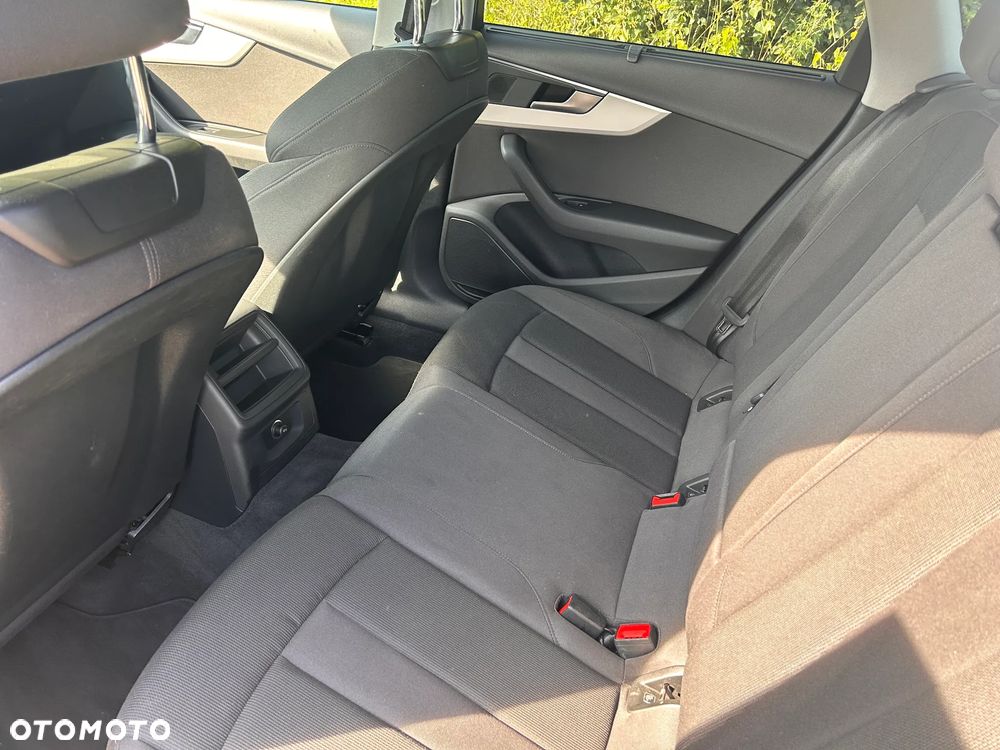 Audi A4 Avant - 15
