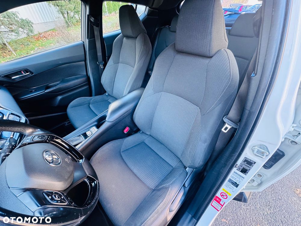 Toyota C-HR 1.8 Hybrid Dynamic - 33