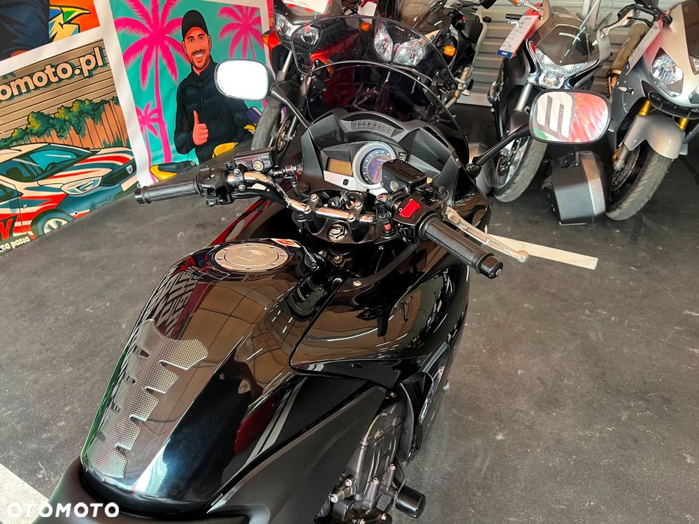 Honda CBF - 7