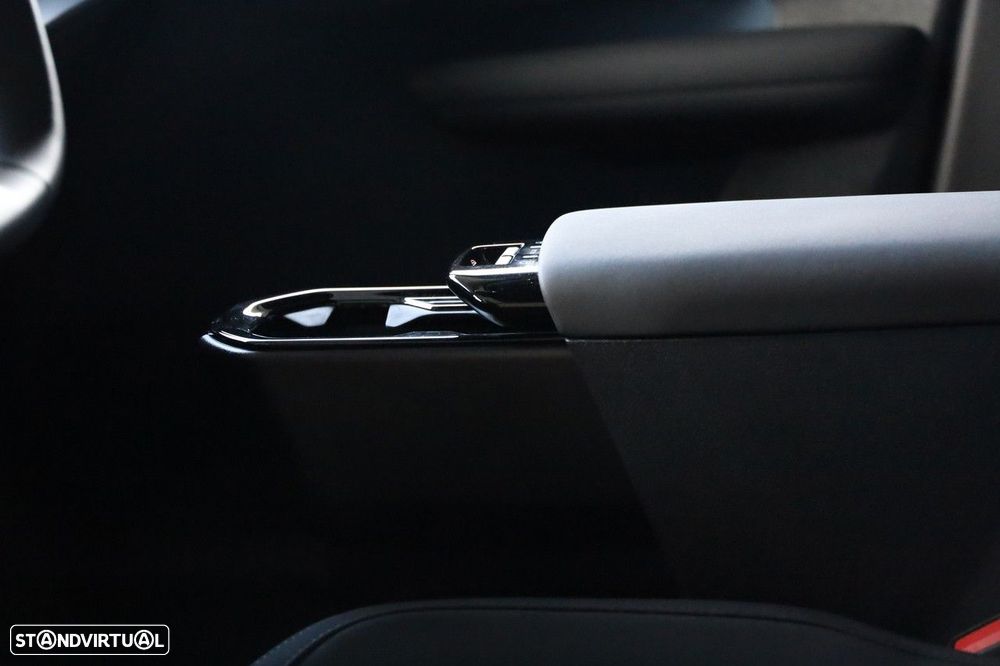 Volvo EX30 69 kWh Single Motor Extended Range Core - 13