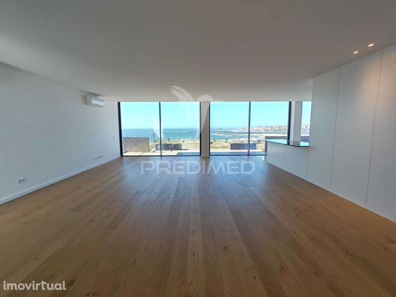 T4 Premium - Grande imagem: 4/19