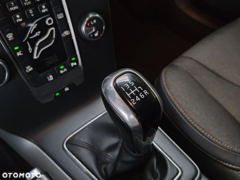Volvo V40 D3 Drive-E Inscription - 22