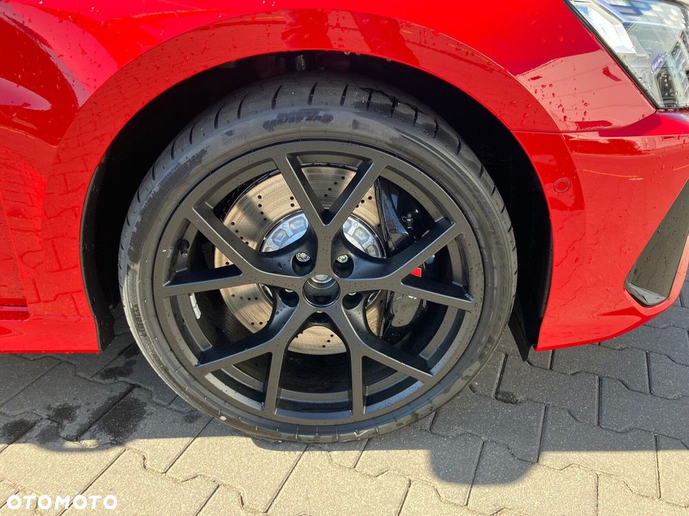 Audi RS3 Limousine - 11