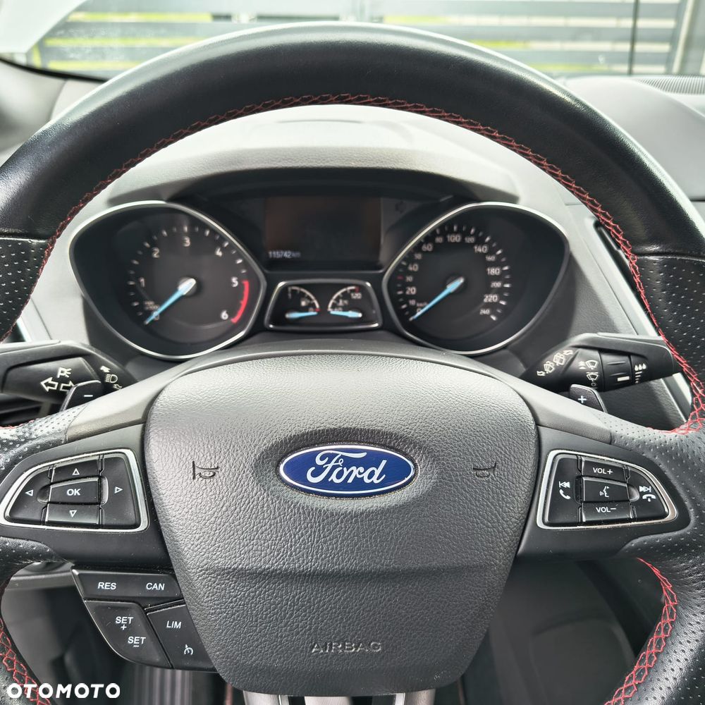 Ford Kuga 2.0 TDCi AWD ST-Line - 11