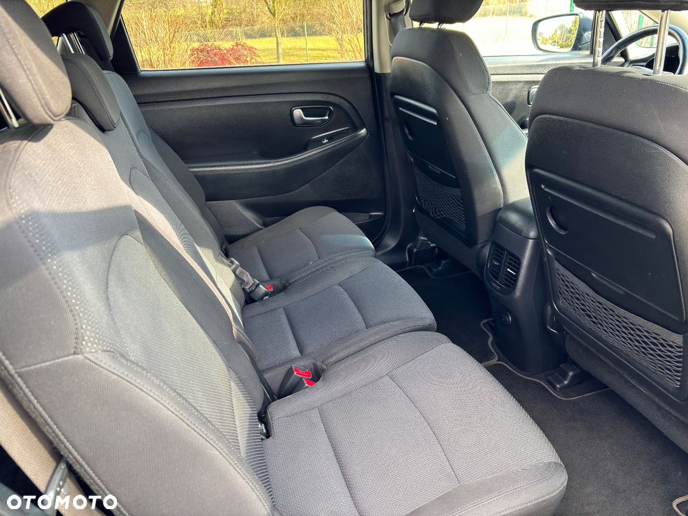 Kia Carens 1.6 GDI UEFA EURO 2016 - 8