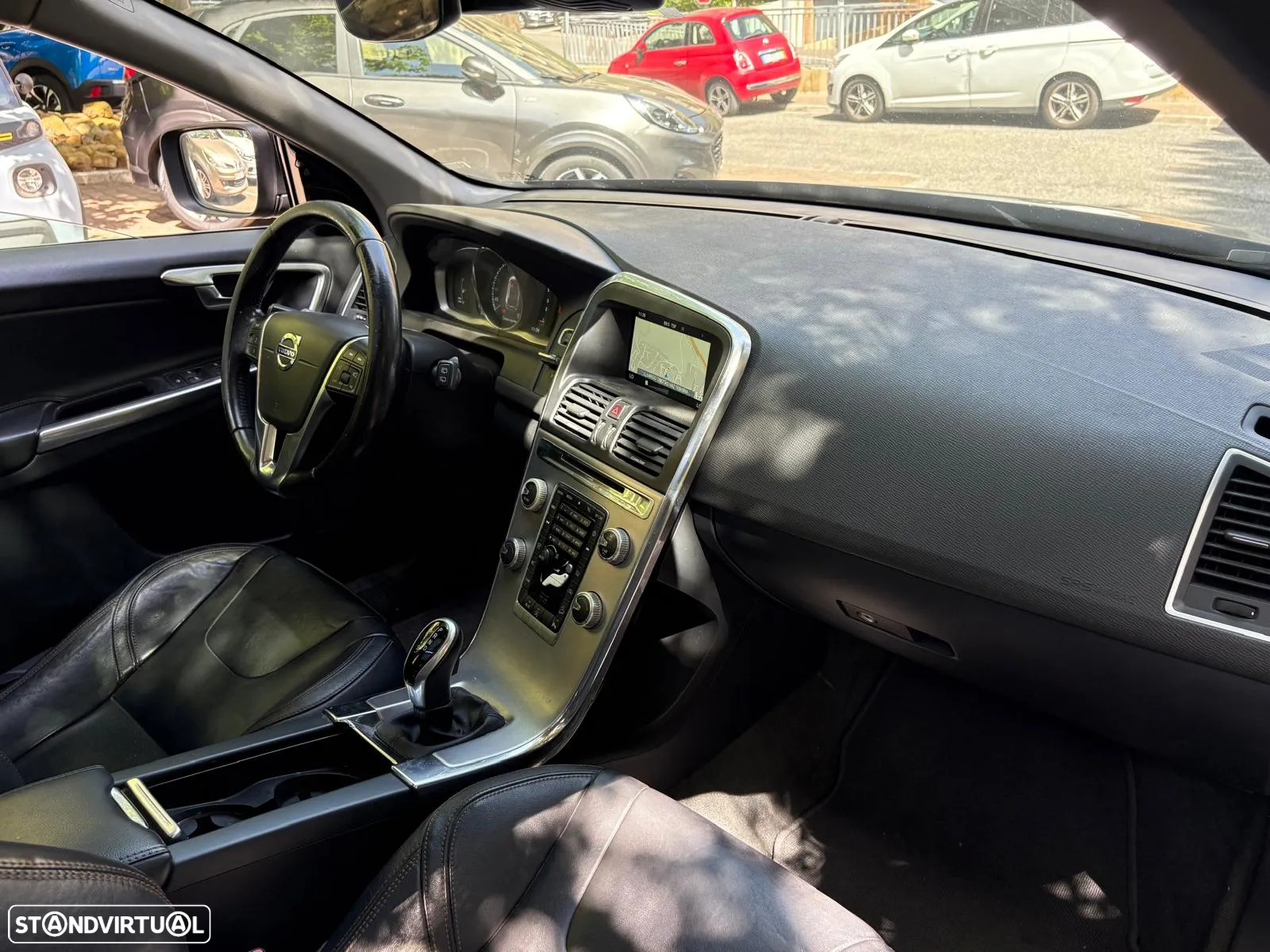 Volvo XC 60 2.4 D5 Summum Geattronic - 11