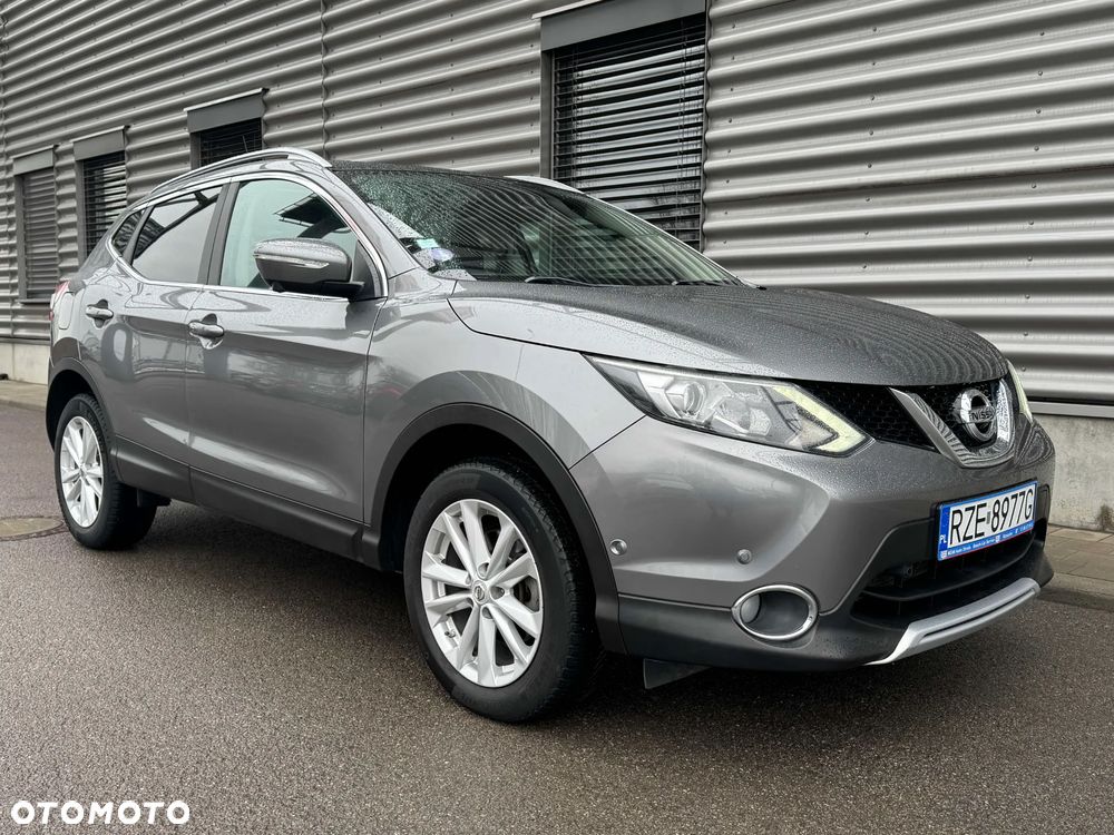 Nissan Qashqai 1.2 DIG-T Tekna EU6 - 1