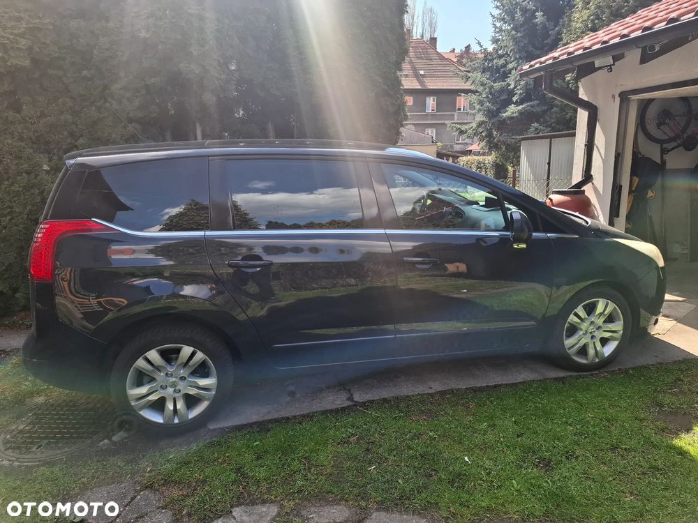 Peugeot 5008 - 3