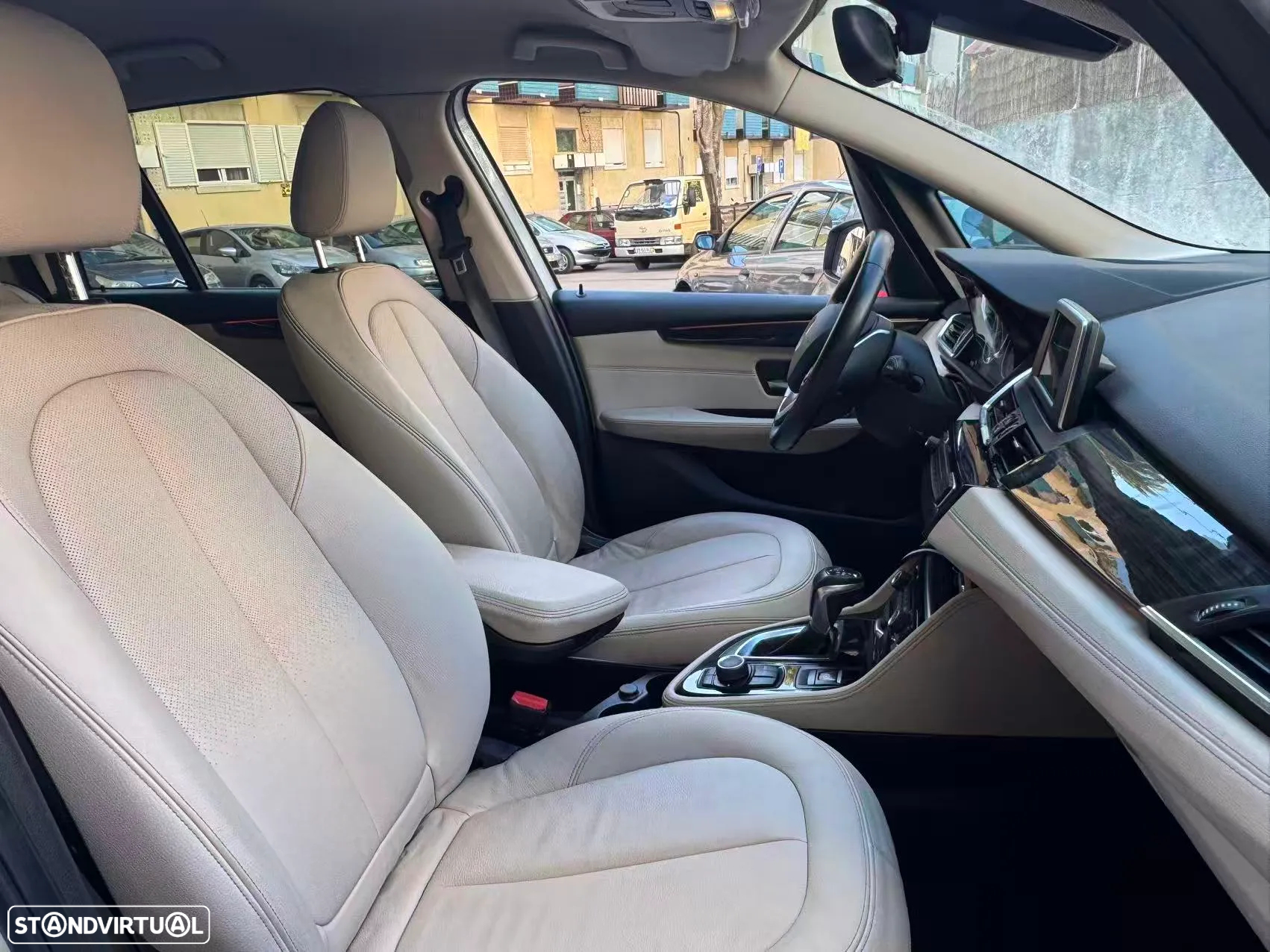 BMW 216 Gran Tourer d 7L Line Luxury Auto - 8