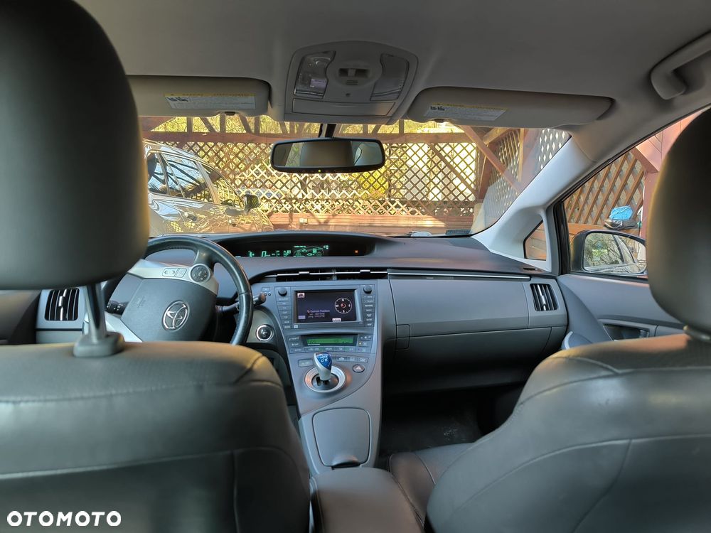 Toyota Prius - 13