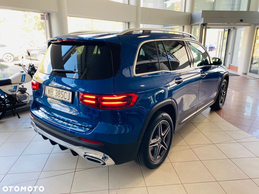 Mercedes-Benz GLB 200 AMG Line 7G-DCT - 9